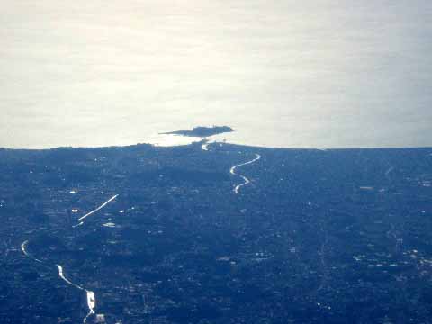 上空から見た江ノ島